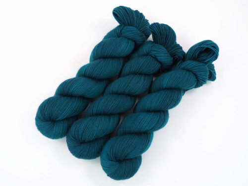 BlauerPfau handgefärbte Wolle Sockenwolle hand dyed yarn sock