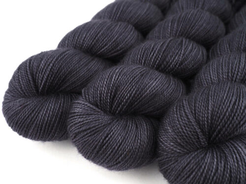 RabenHerz Merino HighTwist handgefärbte Wolle handdyed yarn
