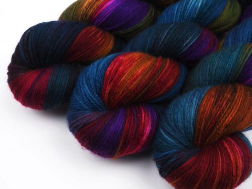 DarknessOfColors Luxus HighTwist handgefärbt handdyed sock yarn