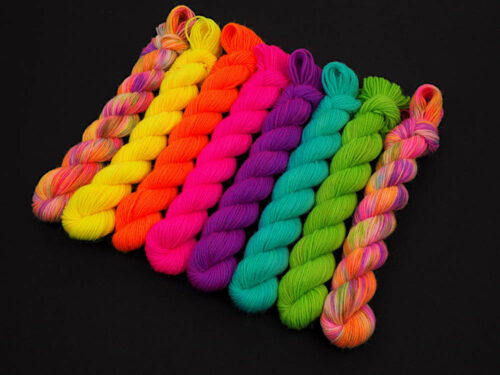 Mini Set Neon Rainbow Pride handgefärbte Wolle Sockenwolle hand dyed yarn sock