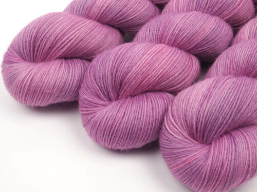 Cinderella Rose handgefärbte Wolle Sockenwolle hand dyed yarn sock